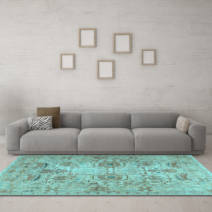 Machine Washable Persian Light Blue Traditional Rug in a Living Room, wshtr2946lblu