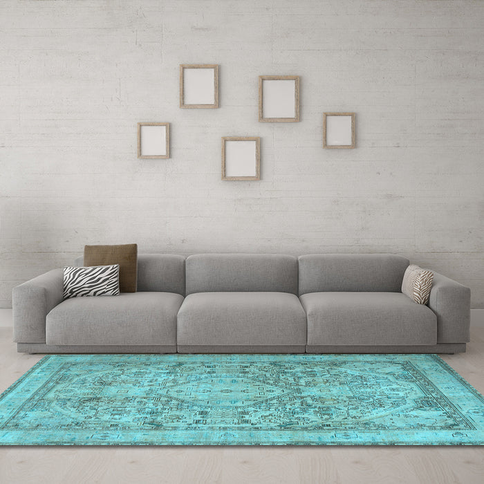 Machine Washable Persian Light Blue Traditional Rug in a Living Room, wshtr2950lblu