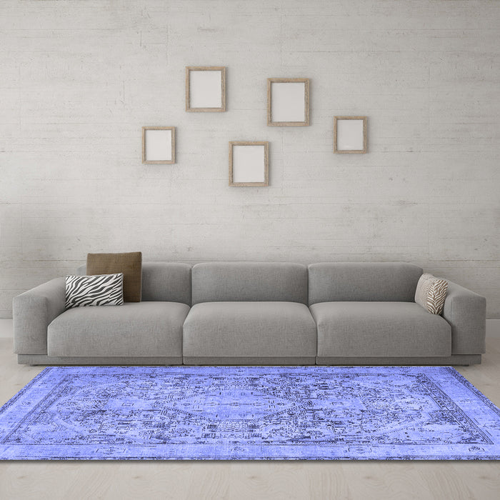 Machine Washable Persian Blue Traditional Rug in a Living Room, wshtr2950blu