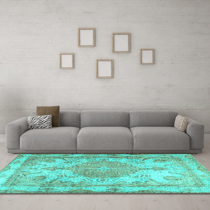 Machine Washable Persian Turquoise Traditional Area Rugs in a Living Room,, wshtr2951turq
