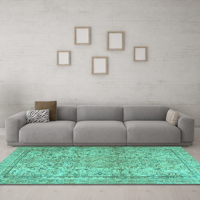 Machine Washable Persian Turquoise Traditional Area Rugs in a Living Room,, wshtr2952turq