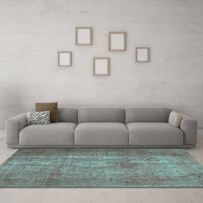 Machine Washable Persian Turquoise Traditional Area Rugs in a Living Room,, wshtr2953turq