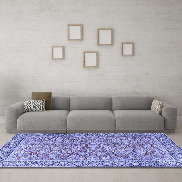 Machine Washable Persian Blue Traditional Rug in a Living Room, wshtr2954blu