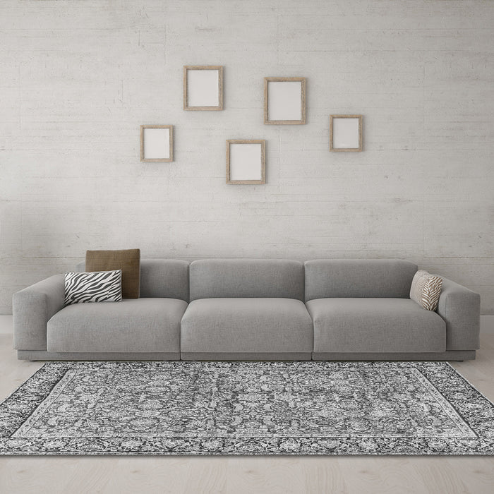 Machine Washable Persian Gray Traditional Rug in a Living Room,, wshtr2954gry