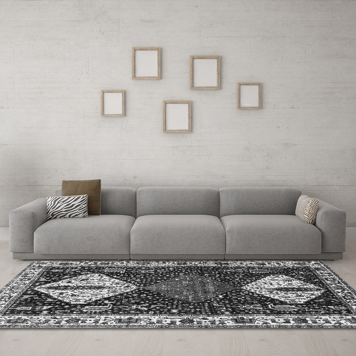 Machine Washable Persian Gray Traditional Rug in a Living Room,, wshtr2957gry