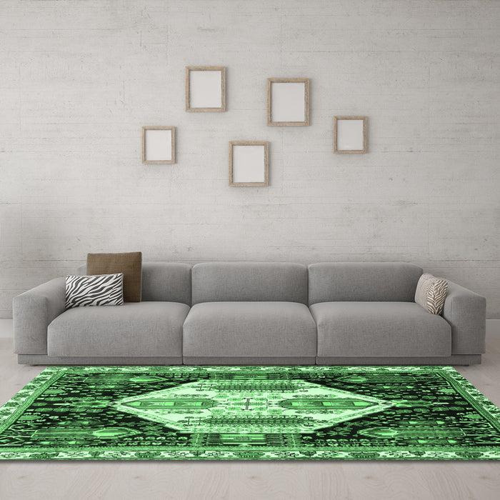 Machine Washable Persian Emerald Green Traditional Area Rugs in a Living Room,, wshtr2959emgrn