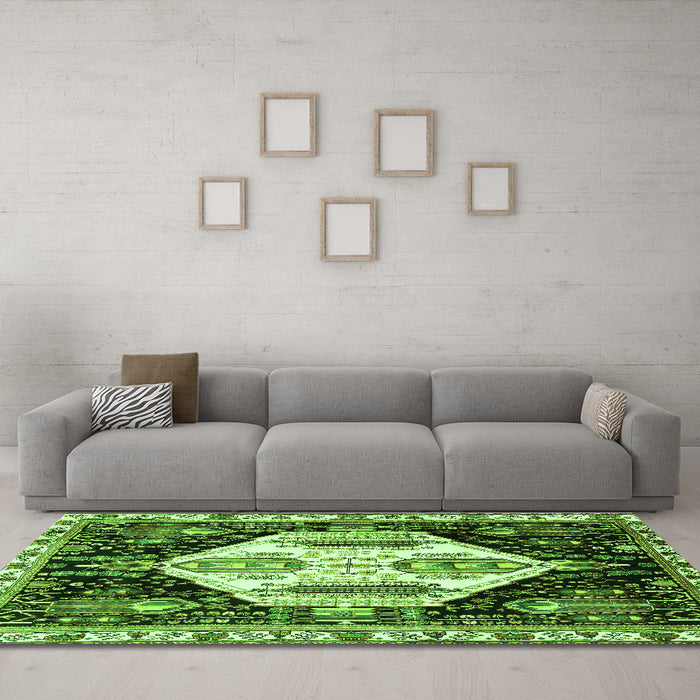 Machine Washable Persian Green Traditional Area Rugs in a Living Room,, wshtr2959grn