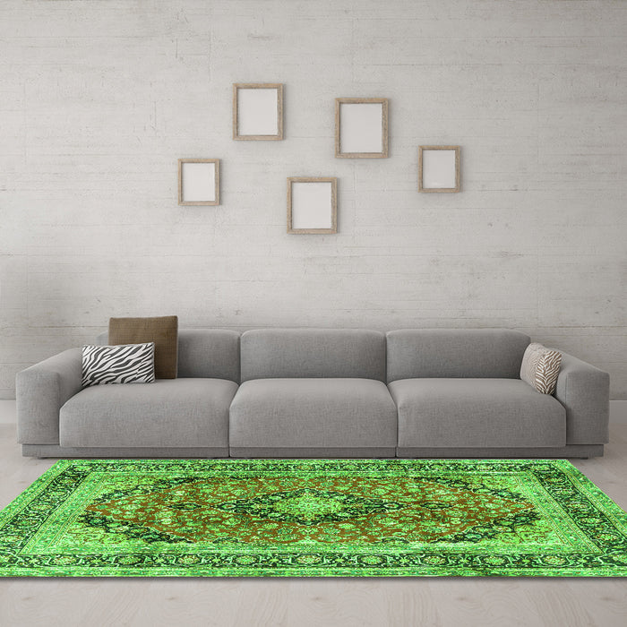 Machine Washable Medallion Green Traditional Area Rugs in a Living Room,, wshtr2960grn