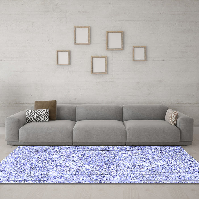Machine Washable Persian Blue Traditional Rug in a Living Room, wshtr2961blu