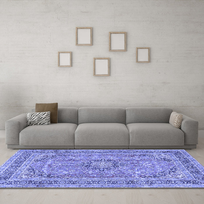 Machine Washable Medallion Blue Traditional Rug in a Living Room, wshtr2962blu