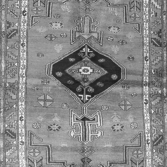 Serging Thickness of Machine Washable Persian Gray Traditional Rug, wshtr2963gry