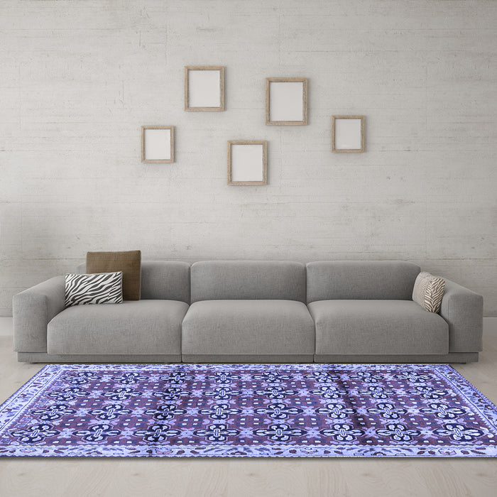 Machine Washable Persian Blue Traditional Rug in a Living Room, wshtr2966blu