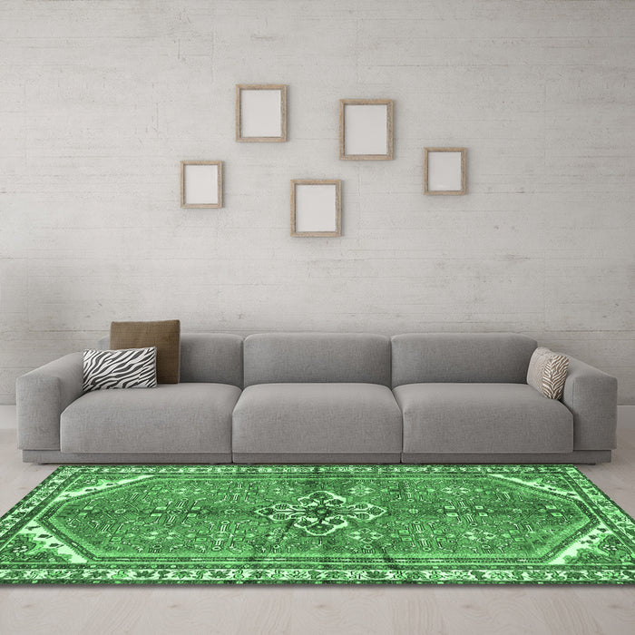 Machine Washable Persian Emerald Green Traditional Area Rugs in a Living Room,, wshtr2967emgrn