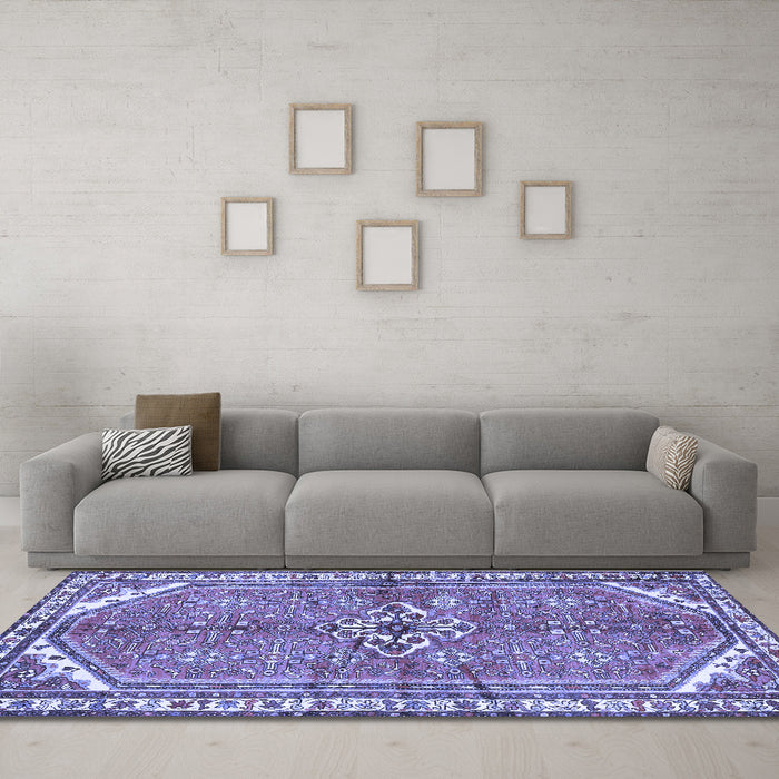 Machine Washable Persian Blue Traditional Rug in a Living Room, wshtr2967blu