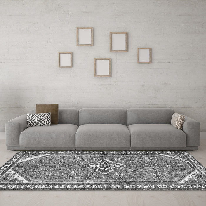 Machine Washable Persian Gray Traditional Rug in a Living Room,, wshtr2967gry
