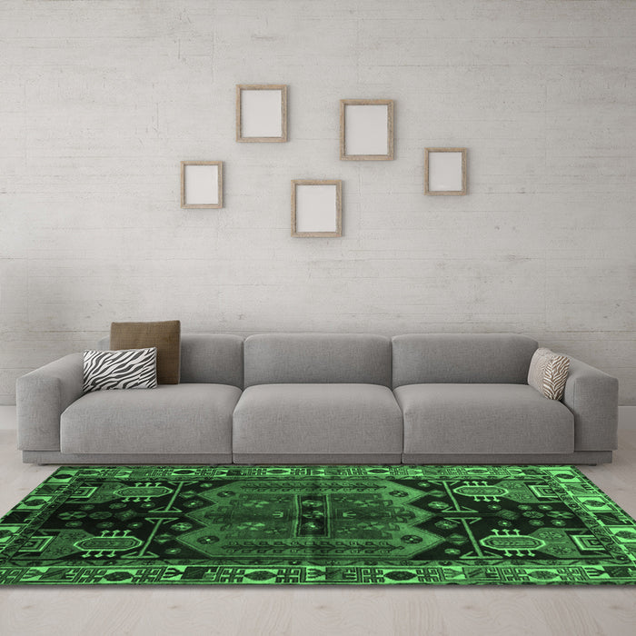 Machine Washable Persian Emerald Green Traditional Area Rugs in a Living Room,, wshtr296emgrn