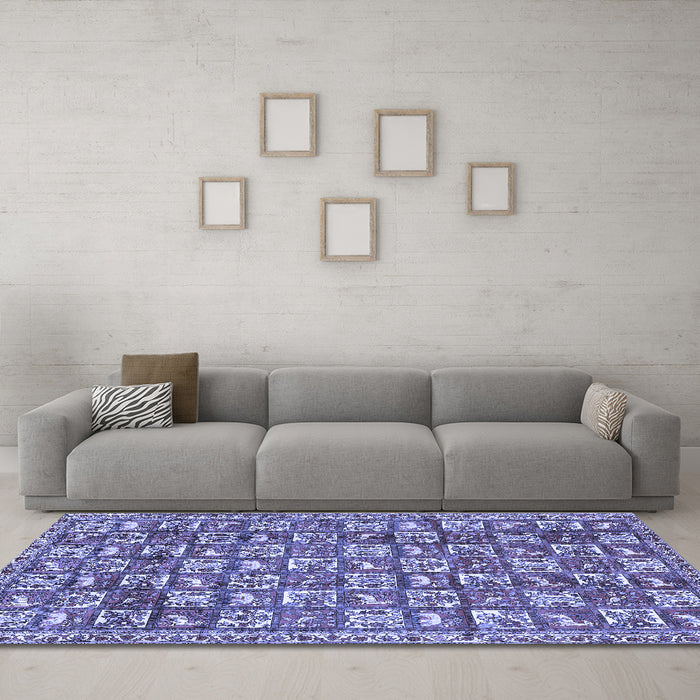 Machine Washable Persian Blue Traditional Rug in a Living Room, wshtr2970blu