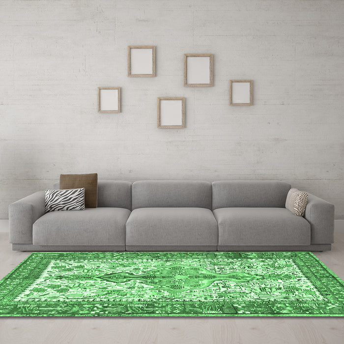 Machine Washable Persian Emerald Green Traditional Area Rugs in a Living Room,, wshtr2971emgrn