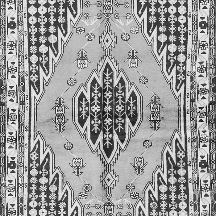 Serging Thickness of Machine Washable Persian Gray Traditional Rug, wshtr2973gry