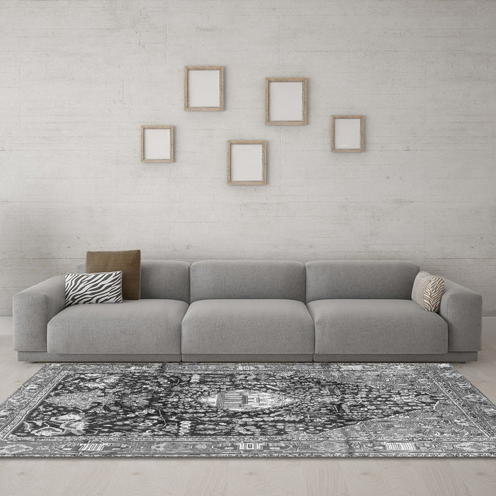 Machine Washable Animal Gray Traditional Rug in a Living Room,, wshtr2975gry