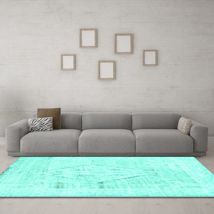 Machine Washable Persian Turquoise Traditional Area Rugs in a Living Room,, wshtr2979turq
