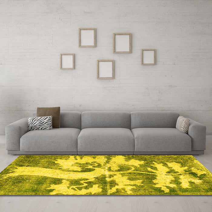 Machine Washable Persian Yellow Traditional Rug in a Living Room, wshtr2983yw