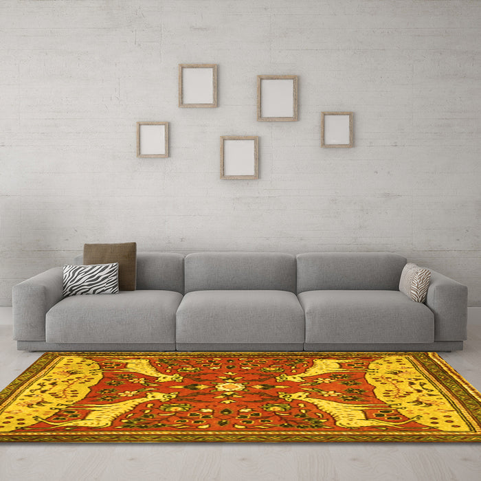 Machine Washable Animal Yellow Traditional Rug in a Living Room, wshtr2984yw