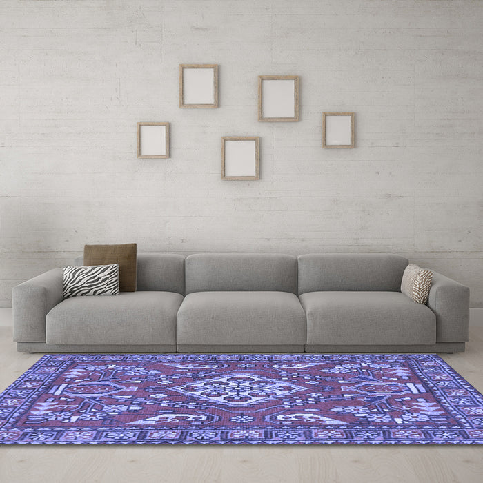 Machine Washable Persian Blue Traditional Rug in a Living Room, wshtr2985blu