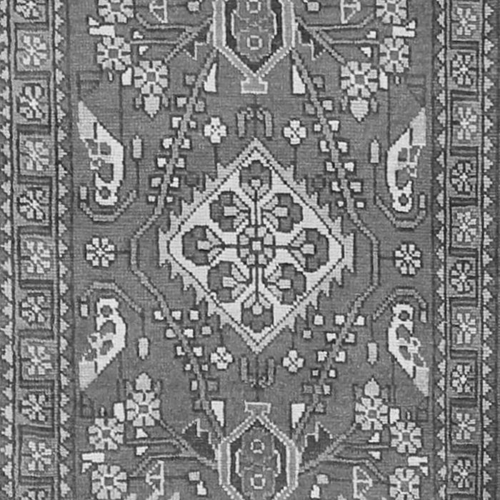 Serging Thickness of Machine Washable Persian Gray Traditional Rug, wshtr2985gry