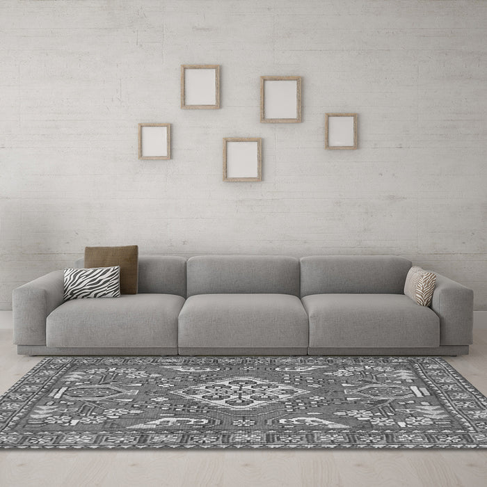 Machine Washable Persian Gray Traditional Rug in a Living Room,, wshtr2985gry