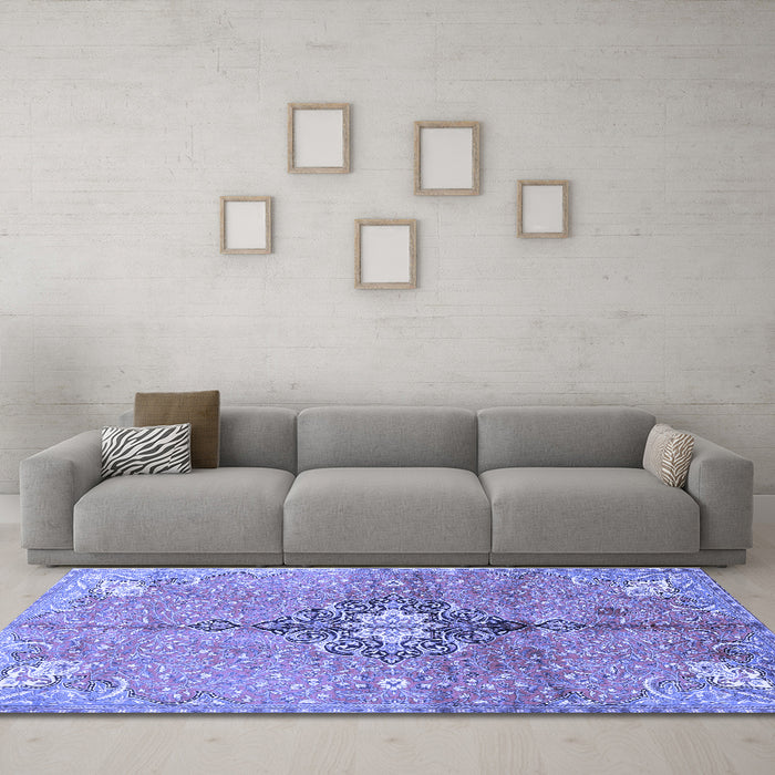 Machine Washable Persian Blue Traditional Rug in a Living Room, wshtr2987blu