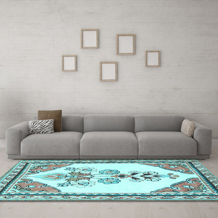 Machine Washable Animal Light Blue Traditional Rug in a Living Room, wshtr2989lblu