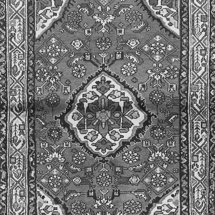 Serging Thickness of Machine Washable Persian Gray Traditional Rug, wshtr2990gry