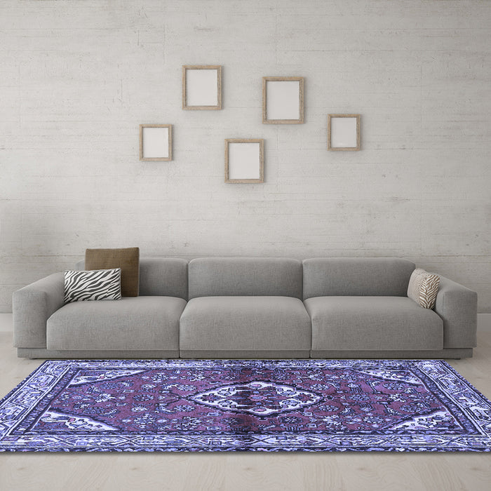 Machine Washable Persian Blue Traditional Rug in a Living Room, wshtr2990blu
