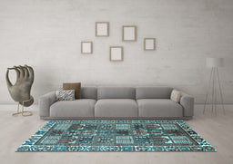 Machine Washable Persian Light Blue Traditional Rug in a Living Room, wshtr2994lblu