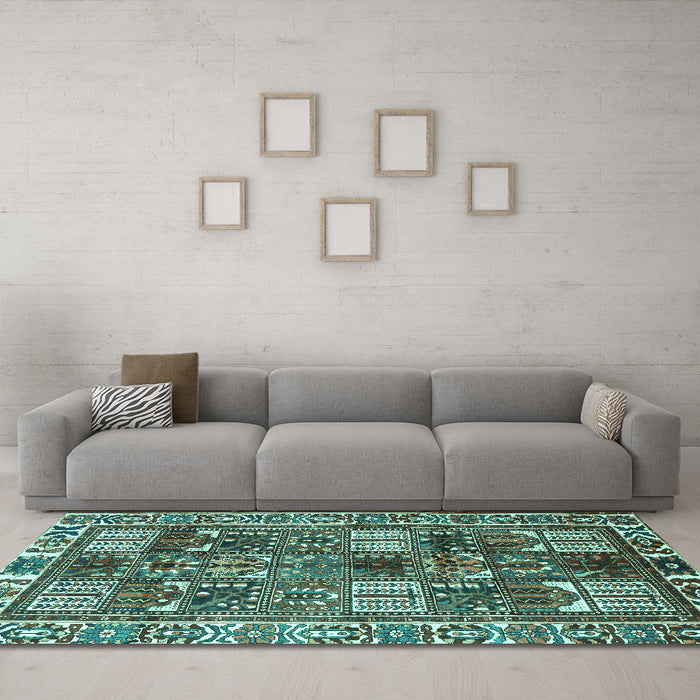 Machine Washable Persian Turquoise Traditional Area Rugs in a Living Room,, wshtr2994turq