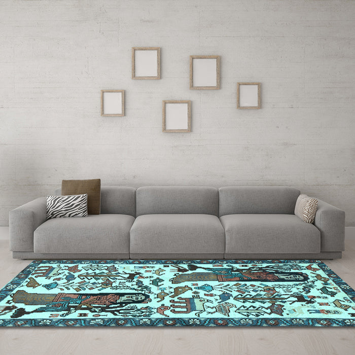 Machine Washable Animal Light Blue Traditional Rug in a Living Room, wshtr2998lblu