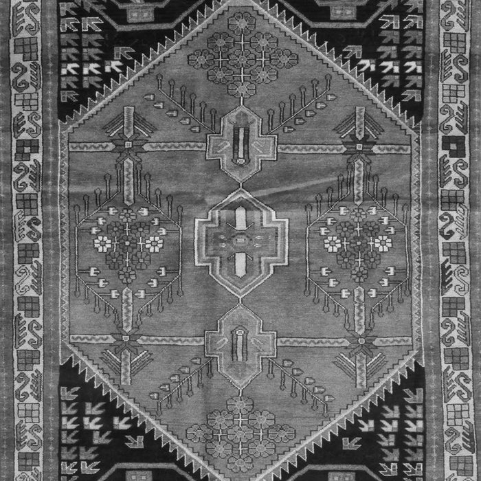 Serging Thickness of Machine Washable Persian Gray Traditional Rug, wshtr299gry