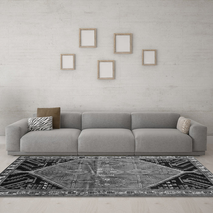 Machine Washable Persian Gray Traditional Rug in a Living Room,, wshtr299gry