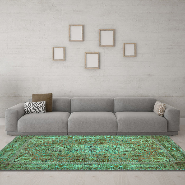 Machine Washable Persian Turquoise Traditional Area Rugs in a Living Room,, wshtr29turq