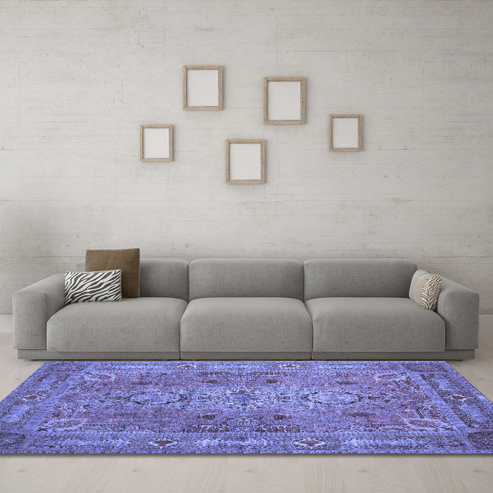 Machine Washable Persian Blue Traditional Rug in a Living Room, wshtr29blu