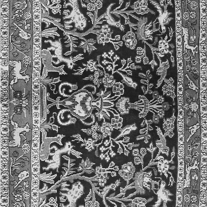 Serging Thickness of Machine Washable Animal Gray Traditional Rug, wshtr3000gry
