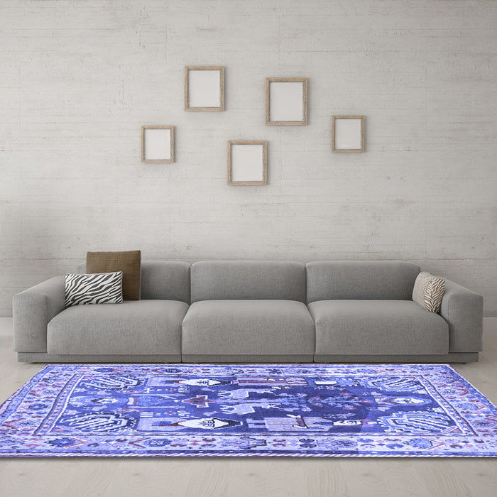 Machine Washable Animal Blue Traditional Rug in a Living Room, wshtr3001blu