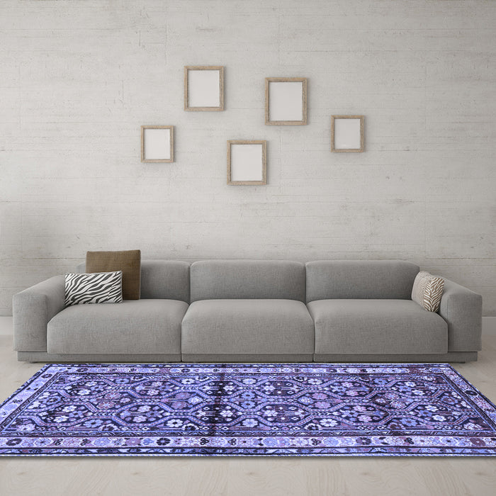 Machine Washable Persian Blue Traditional Rug in a Living Room, wshtr3004blu