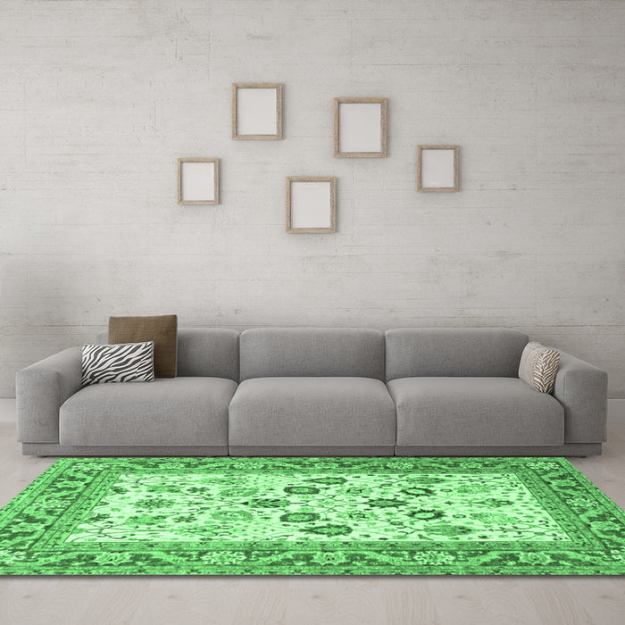 Machine Washable Oriental Emerald Green Traditional Area Rugs in a Living Room,, wshtr3006emgrn