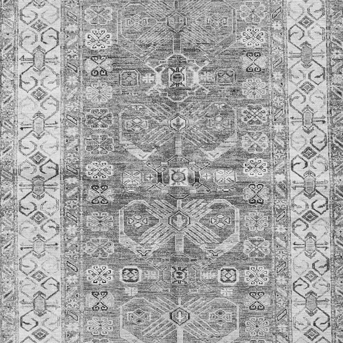 Serging Thickness of Machine Washable Oriental Gray Traditional Rug, wshtr3011gry