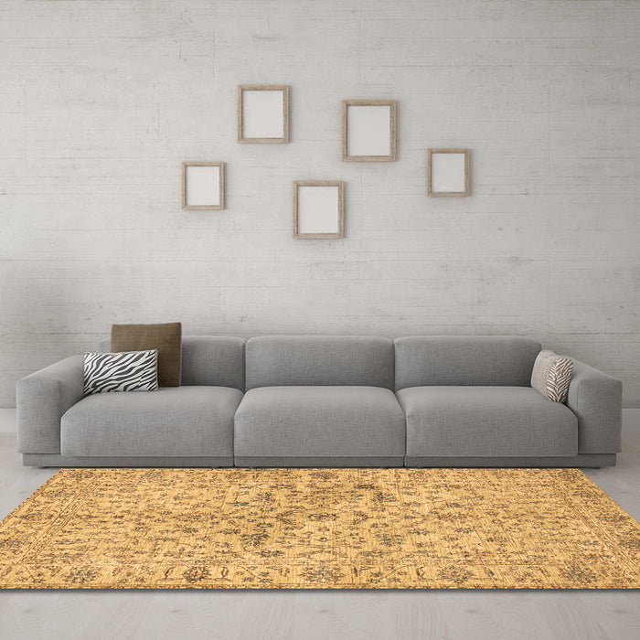 Machine Washable Persian Brown Traditional Rug in a Living Room,, wshtr3014brn