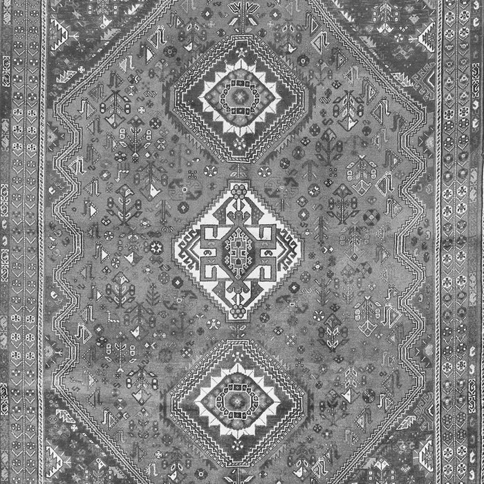 Serging Thickness of Machine Washable Persian Gray Traditional Rug, wshtr3016gry