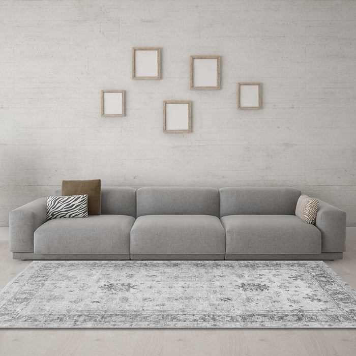 Machine Washable Oriental Gray Traditional Rug in a Living Room,, wshtr3020gry