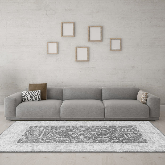 Machine Washable Oriental Gray Traditional Rug in a Living Room,, wshtr3021gry